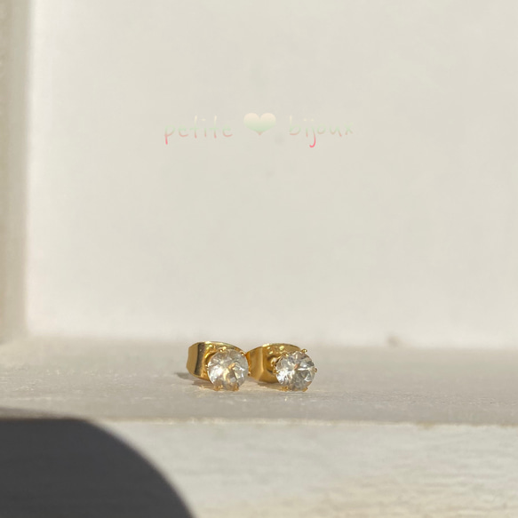 ゴールデンラブラドライト 【アフリカ産】 4mm サージカルステンレス製 ピアス 10枚目の画像