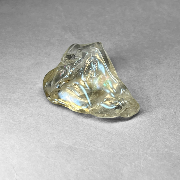 citrine half polished rough stone / シトリンハーフポリッシュ原石2(レインボーあり) 3枚目の画像