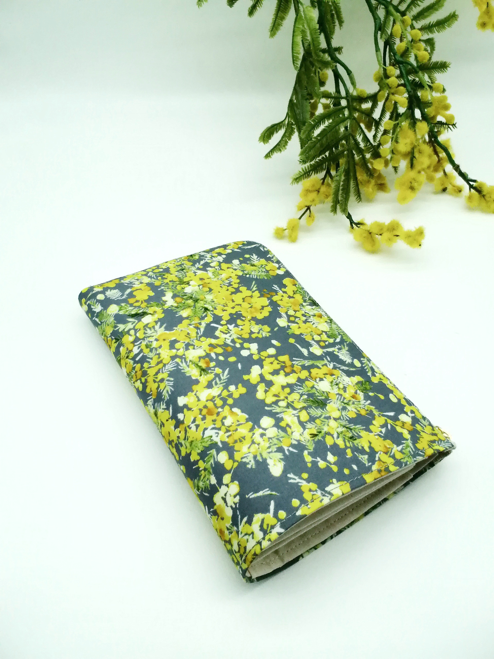 マルチケース　L字ファスナー　ジャバラタイプ　母子手帳ケース　☆　通帳ケース　☆　診察券入れ！　ミモザ        Ω