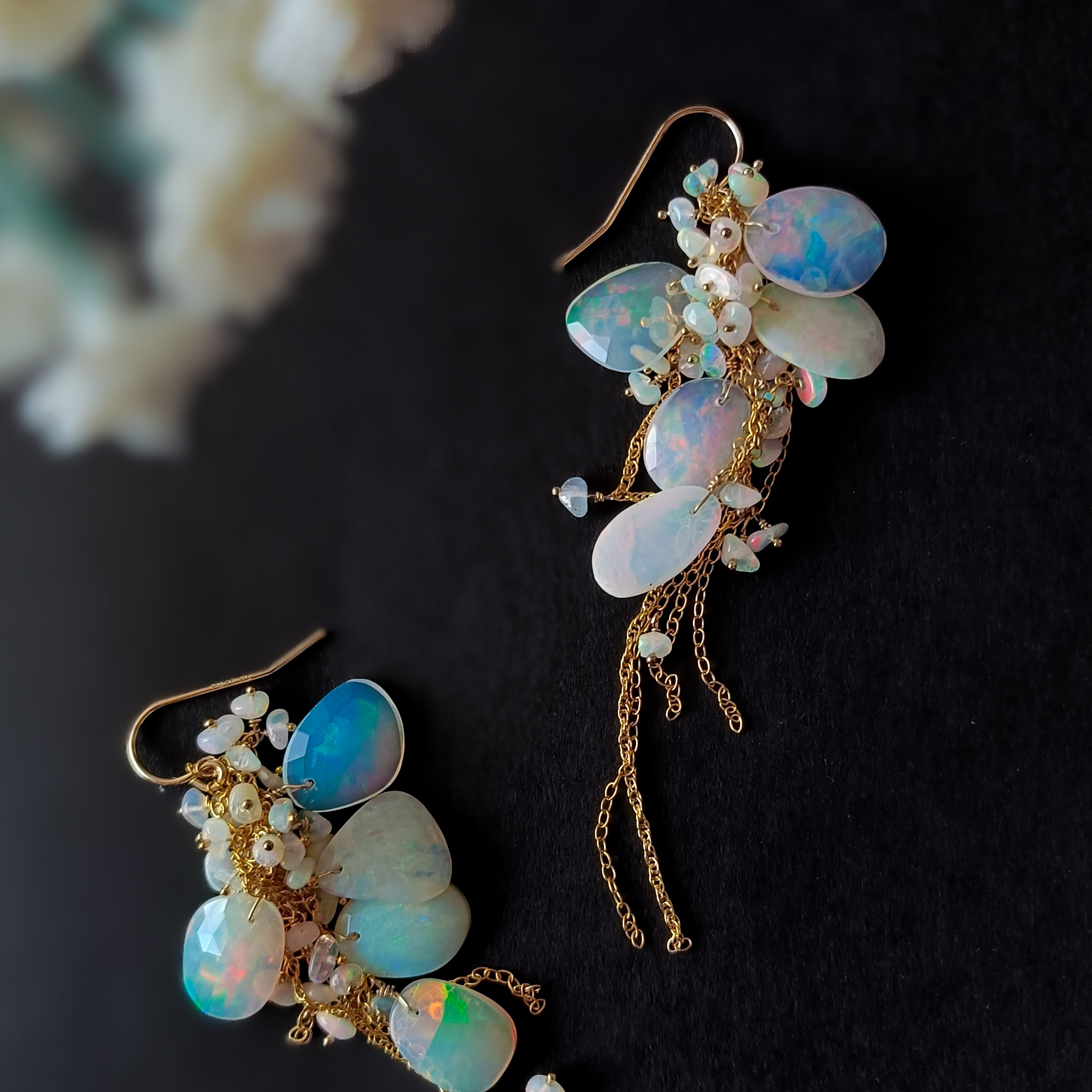 ジュエリー品質 高品質 プレシャス オパール × 14kgf の ピアス　10cm　イヤリングへ変更可能　10月誕生石