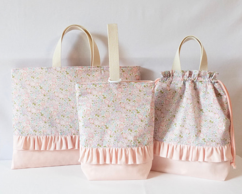 リバティ　フリル　お着替え袋　ハンドメイド リバティ フリル お着替え袋 ハンドメイド リバティで作る裏地付き