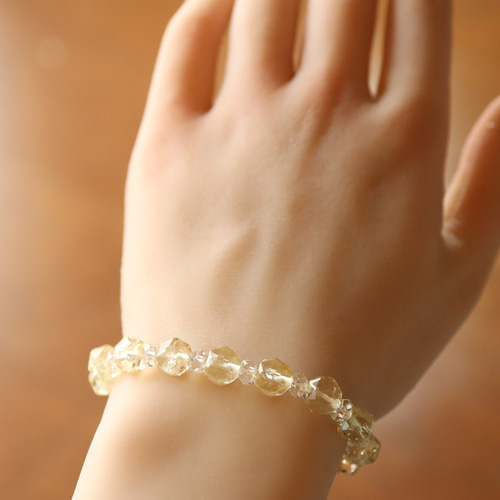 天然石 素晴らしい輝き太陽のエネルギーを持つ石 宝石質レモンクォーツブレスレット レモンクオーツ ブレスレット | 本格風水 LIKI