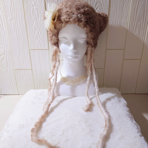 キャットヤーンで編んだふわふわ猫耳ニット帽〈マンチカン〉 ニット帽