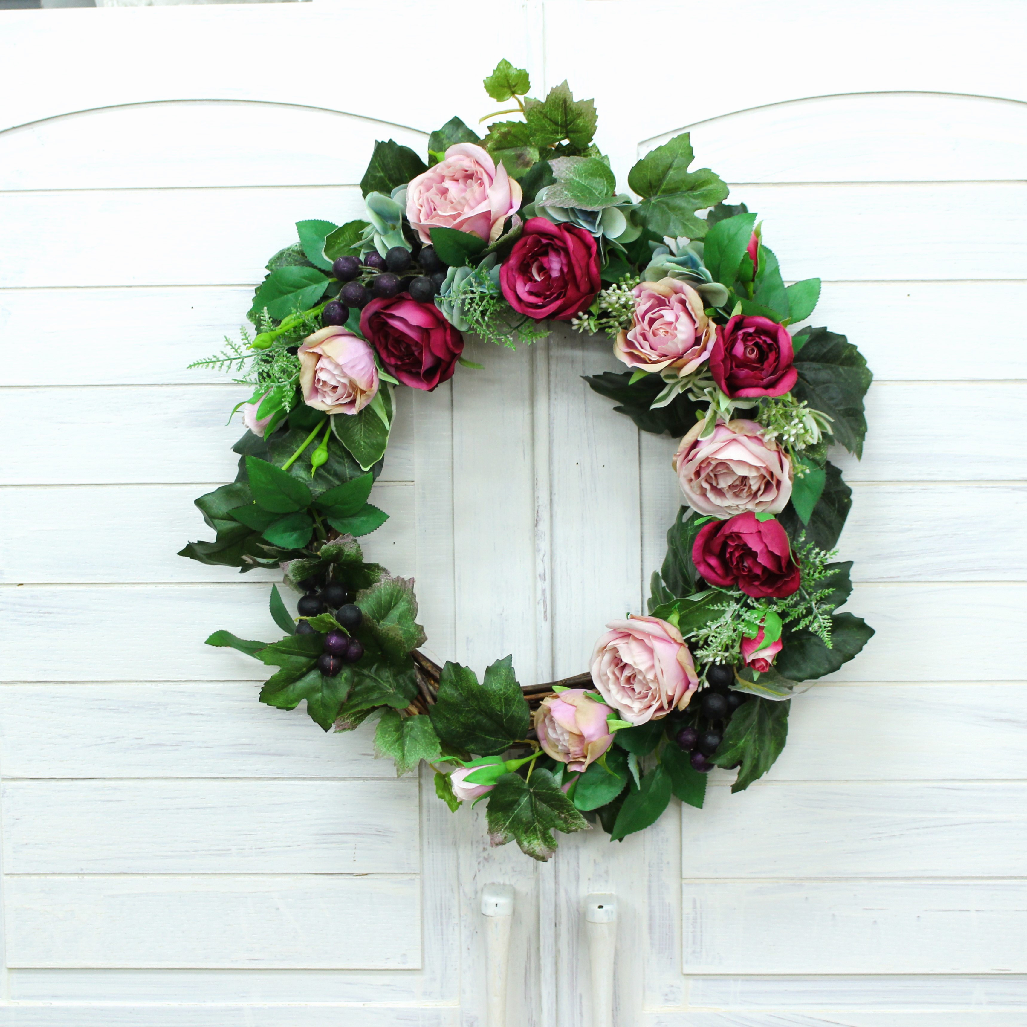 エレガントな「ピンク＆レッドのローズリース」アートフラワー