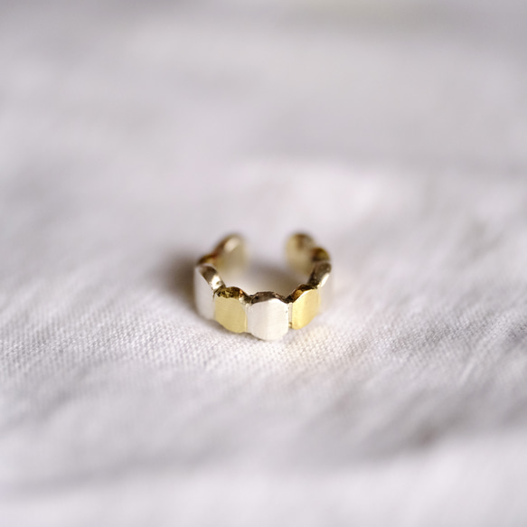 真鍮＆シルバー イヤーカフ moco 1枚目の画像