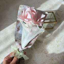 ユンヌローズ【MINI】PINK 韓国風花束　バラ１本 9枚目の画像