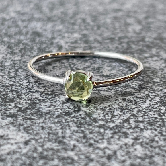‧˚₊*̥ ペリドット リング  ‧˚₊*̥ アクアマリン+ペリドットSVGPリング | iichi 日々の暮らしを心地よく