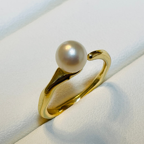 RAK57 照り艶の良い あこや パールリング 真珠指輪 日本産海水本真珠