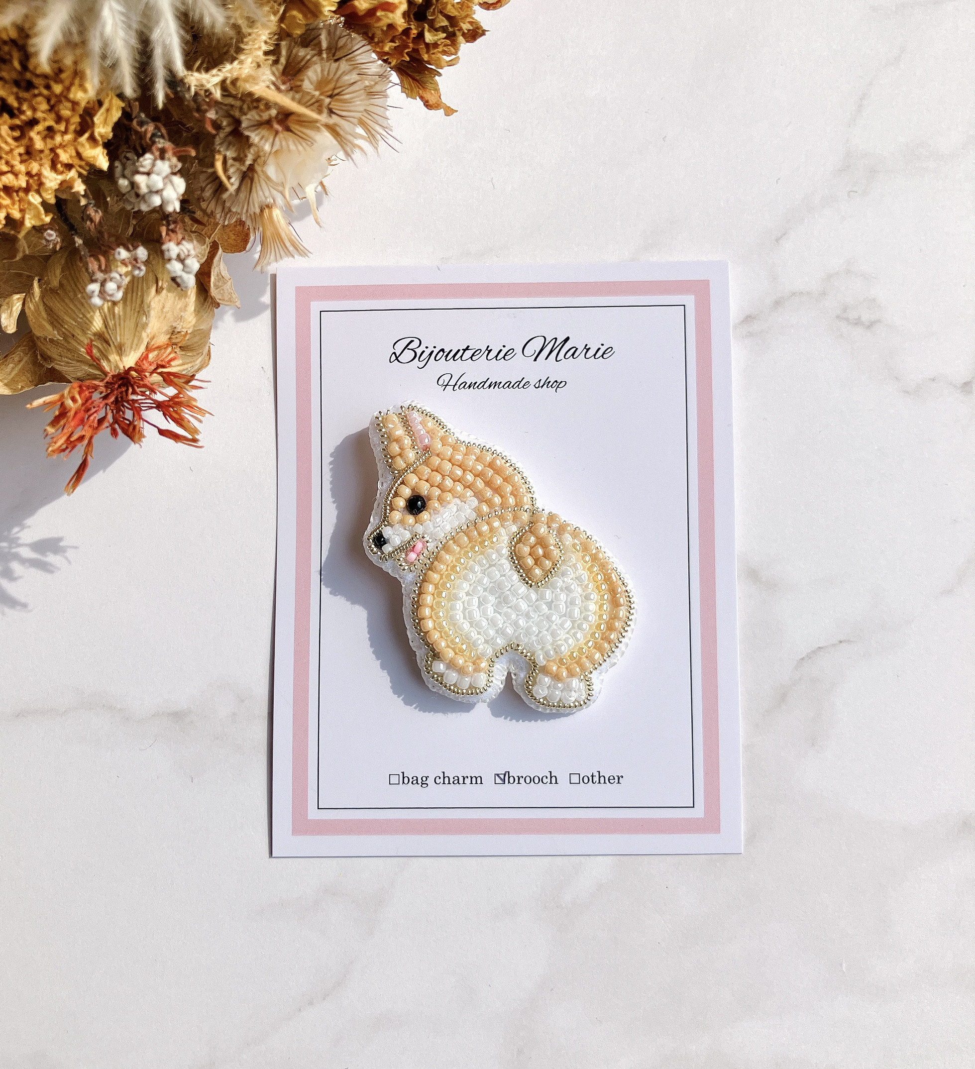ビーズ刺繍 ✳︎コーギーのおしりブローチ✳︎ ブローチ Bijouterie 