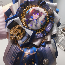 手作り 青い勲章缶バッジロゼット 青 紺色 飾り付き バッジ飾り リボン