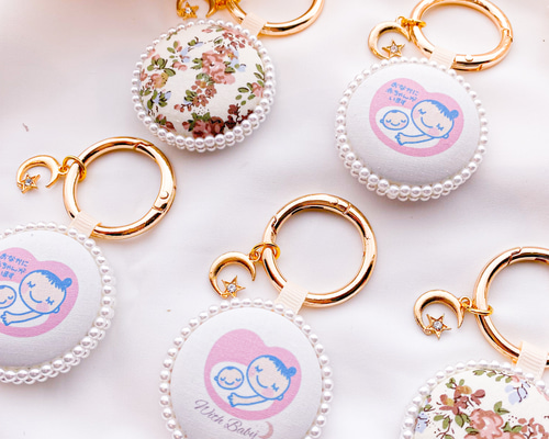 再販多数】月と星のチャーム付き☾⸝⋆シンプルマタニティキーホルダー  