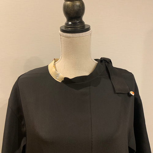 新作＊色褪せお値下げ品＊着物リメイク＊黒留袖のフォーマル衿つきA