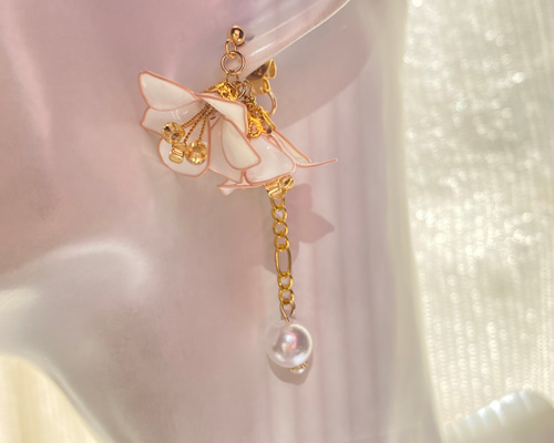 ディップアート 百合のピアス/イヤリング ピアス（その他） Aren