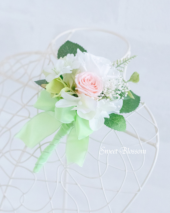 【オーダーメイド】プリザーブドフラワーのナチュラルブーケ＆ブートニア ブーケサイズ ブートニア ブーケと同様の花材を使って制作します プリザーブドフラワー