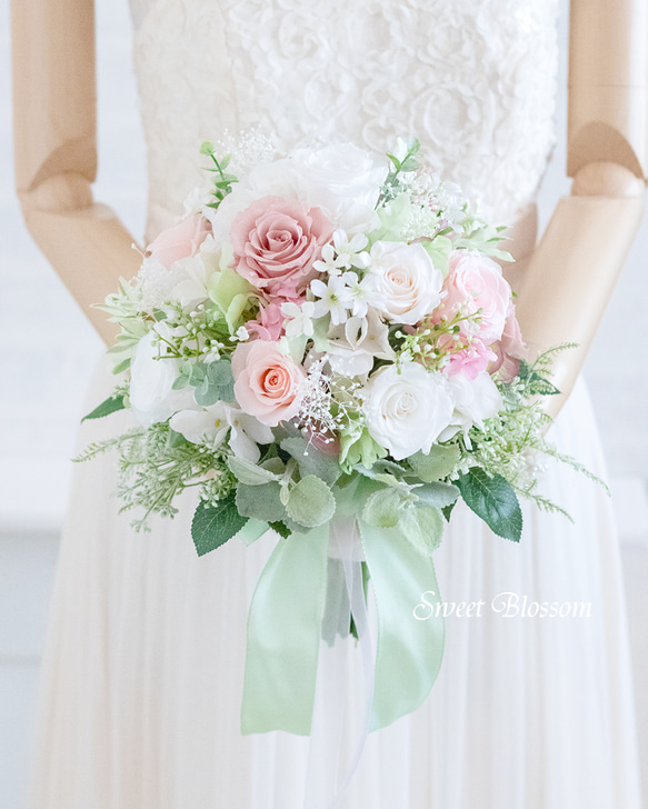 【オーダーメイド】プリザーブドフラワーのナチュラルブーケ＆ブートニア ブーケサイズ ブートニア ブーケと同様の花材を使って制作します プリザーブドフラワー