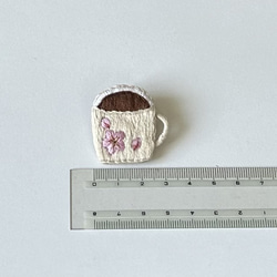 桜コーヒーカップ刺繍ブローチ 5枚目の画像