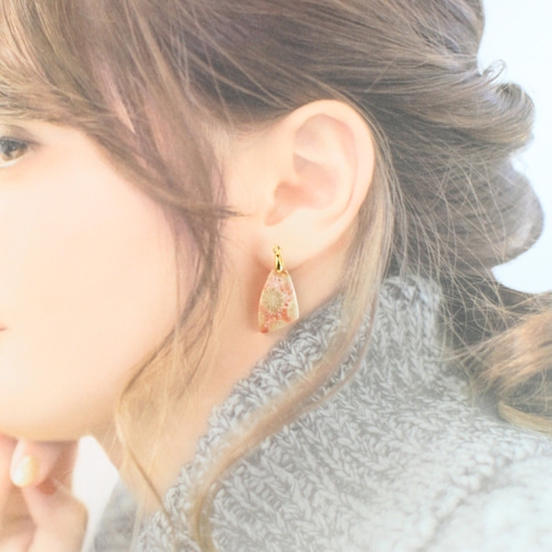 超超超希少】フォッシルコーラル 2-3.5億年前の有機宝石 耳飾り