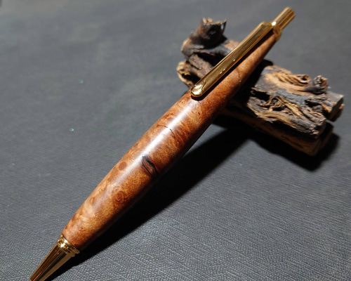 No.27ハンドメイド木軸シャーペンロースウッド瘤蜜蝋ワックス仕上げ No.27ハンドメイド木軸シャーペンロースウッド瘤蜜蝋ワックス