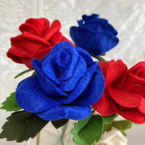 フェルトフラワー】赤と青のバラ レッドローズ ブルーローズ / 造花