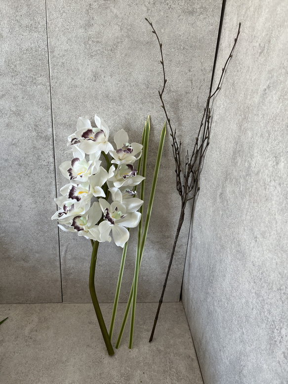　造花　シンビジウム　ホワイト　アーティフィシャルフラワー 5枚目の画像