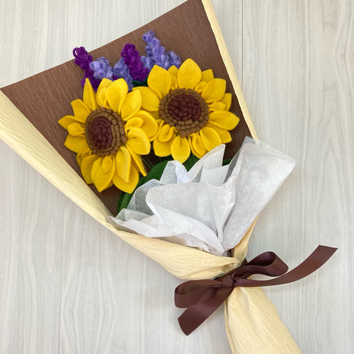 オーダーページ2・フェルト飾り・フェルトリース✽わんちゃんと一緒 ハンドメイド フェルトリース お正月 お祝い おめで鯛リース 壁飾り