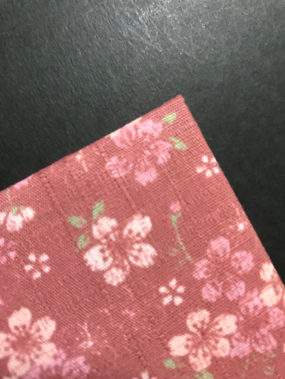 1510. 御朱印帳　『恋桜』　キルト芯使用　11山　46ページ 3枚目の画像
