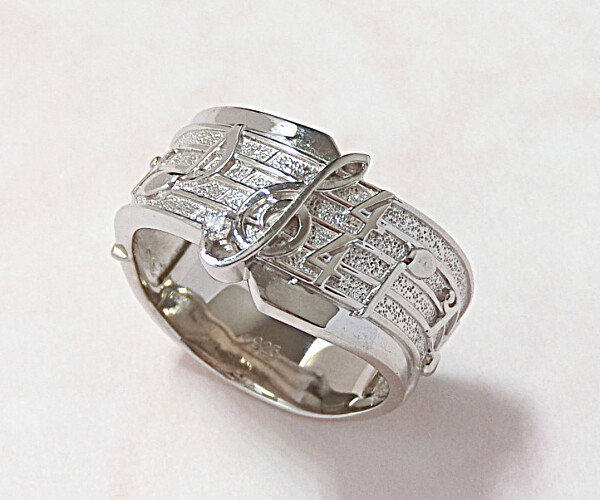 銀製・モーッアルト音符リング（アイネ・クライネ・ナハトムジューク） ＊あなたの誕生石もセットできます。◎日本製