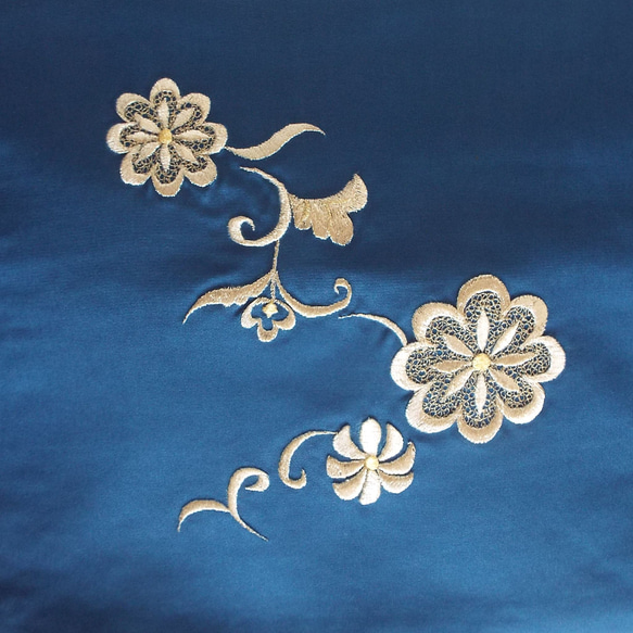 すぐに結べる「さくら造り帯」瑠璃紺にシルバーの花刺繍のお太鼓 7枚目の画像