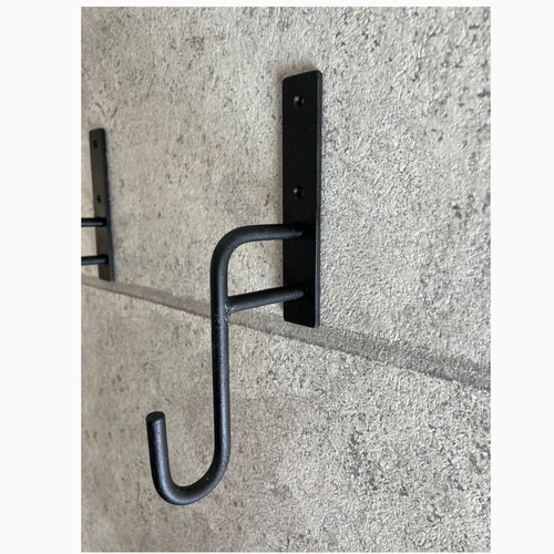 ウォールフック - iron hook / ハンギングブラケット / 壁掛け