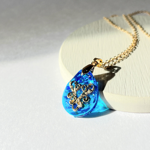 1166】レジンマトリカリアネックレスペンダントハンドメイド