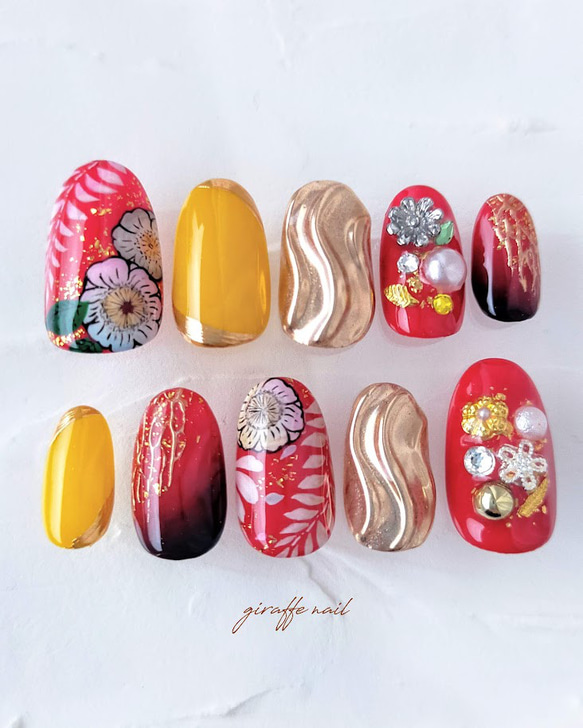 075 】ネイルチップ 成人式ネイル 振袖ネイル 赤 ゴールド 袴 前撮り