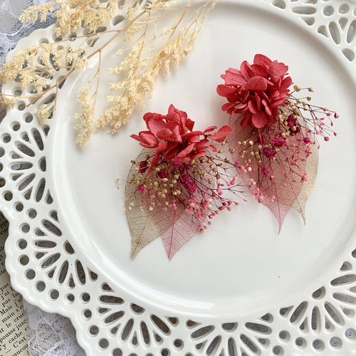 972 再販 レッド 花びら ゴールド ピアス イヤリング ハンドメイド