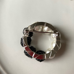 ブローチ コットンパール パール 黒 ブラック セレモニー 結婚式 ウェディング お呼ばれ 卒園式 クリスマス 3枚目の画像