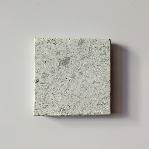 呼吸する石（天然十和田石コースター）しかく コースター 石の暮らし