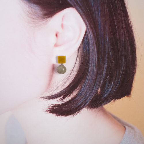 mame】北欧カラーのガラスピアス／イヤリング（caramel） ピアス