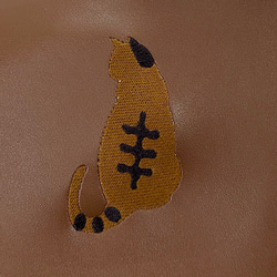 【大人気猫シリーズ】猫シルエット刺繍 2WAY仕様フェイクレザートートバッグ/ショルダーバッグ クラッチバック付き 3枚目の画像