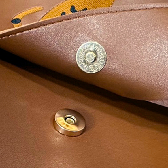 【大人気猫シリーズ】猫シルエット刺繍 2WAY仕様フェイクレザートートバッグ/ショルダーバッグ クラッチバック付き 9枚目の画像