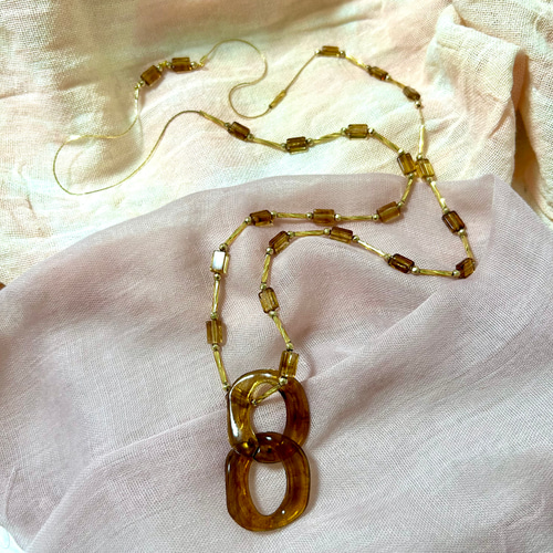 451»◤完売しました◢ 琥珀色べっ甲風ペンダント*ストレスフリー  