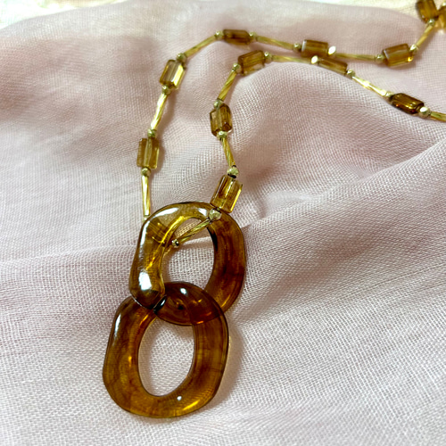 451»◤完売しました◢ 琥珀べっ甲風ペンダント*ストレスフリー 