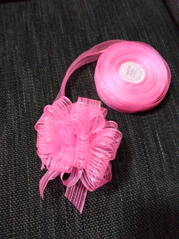 リボン　お花　1巻 　ピンク　フラワーリボン　ハンドメイド　プレゼント　ギフト　日本製　髪飾り　帽子飾り 1枚目の画像