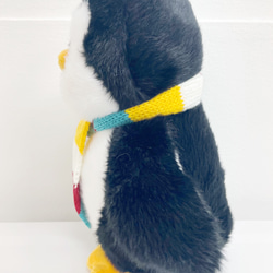 ペンギンのぬいぐるみ　マフラー　かわいい　リアル 4枚目の画像