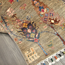 新品　生命の樹　パキスタン手織り絨毯　ガズニウール　アクセントラグ　108x153cm　＃156 8枚目の画像