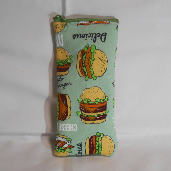 ハンバーガー柄の布製メガネケース 1枚目の画像