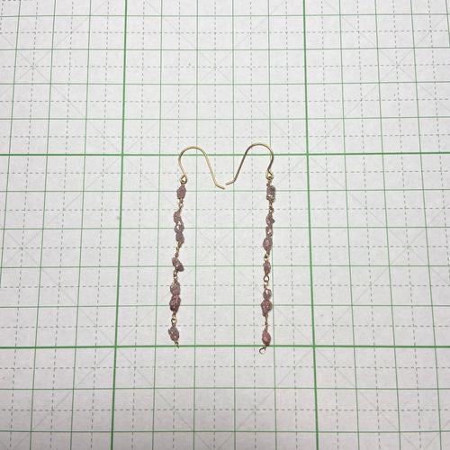送料無料】ピンクダイヤモンド✨原石 k10 ピアス no.128 ピアス  