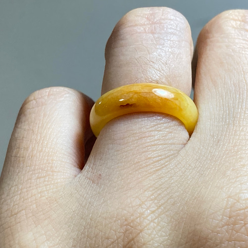 L4-110 上品 黄翡翠 9.5号 ミャンマー産天然 A貨 本翡翠