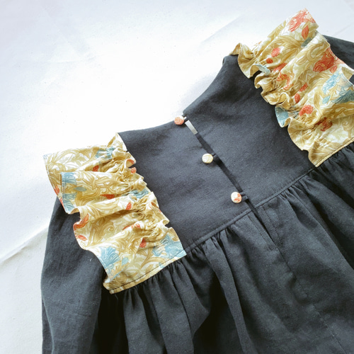 ウィリアムモリス【アイリス】のフリルたっぷりビオラワンピース