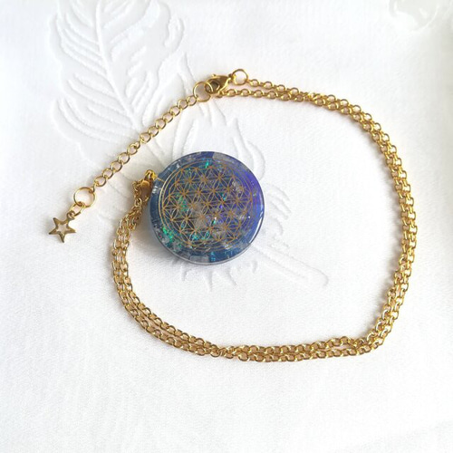 メタトロンキューブ＊水晶たっぷりネックレス（グリーン）✨波動入り