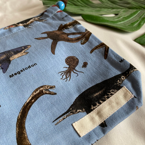 専用★ラスト✳︎母made品✳︎恐竜柄　巾着  ブラウン　コップ袋などに♪ 専用☆ラスト✳︎母made品✳︎恐竜柄 巾着 ブラウン コップ袋などに