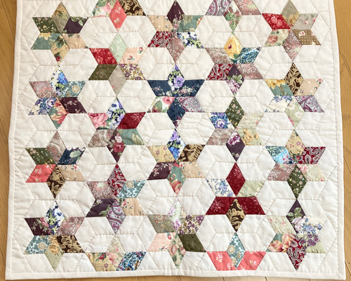 パッチワークキルト　タペストリー　スター パッチワークキルト スター その他インテリア雑貨 ハウリン 通販