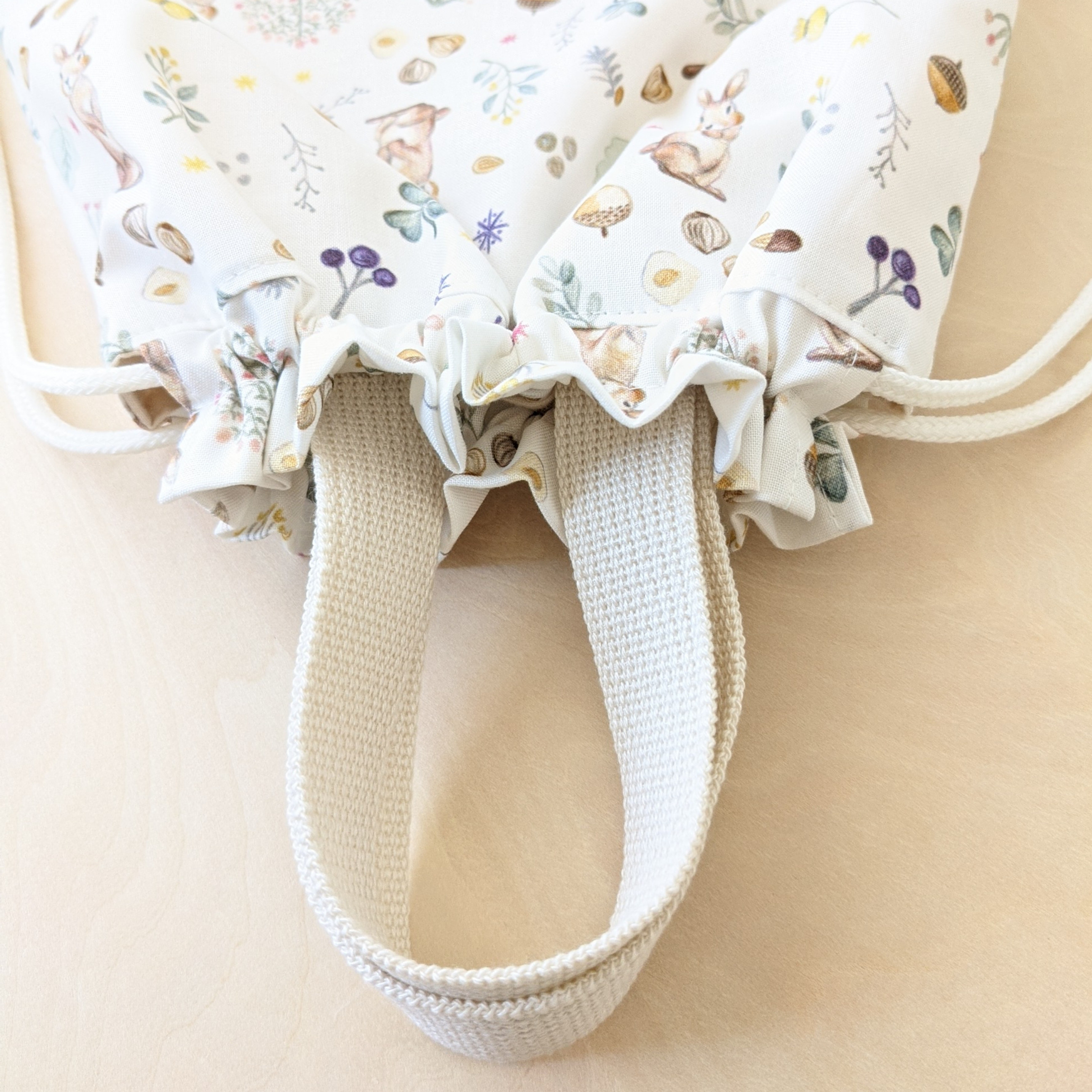 《受注制作》森のうさぎ柄 入園入学3点セット (ベージュ)　レッスンバッグ･シューズバッグ･お着替え袋